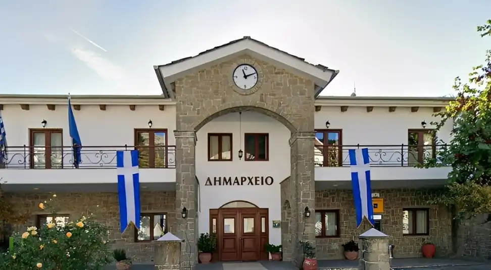 Κεντρικά Τζουμέρκα: Στο στόχαστρο η δημοτική αρχή για καθυστερήσεις και εκκρεμότητες στη λογοδοσία