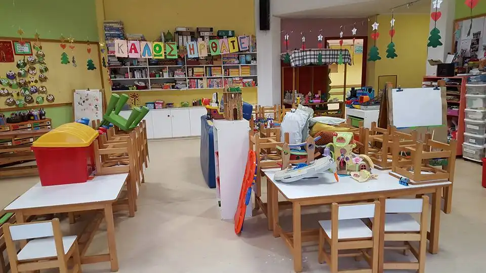 Σε πλήρη λειτουργία, μετά το πρόβλημα, οι πλατφόρμες για την εγγραφή σε νηπιαγωγεία και δημοτικά