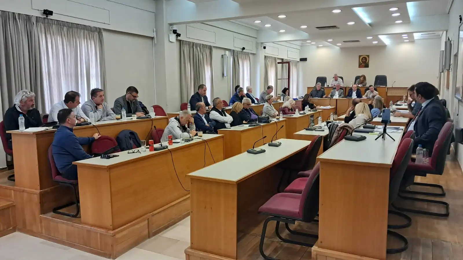 Αναβάλλονται για την Παρασκευή οι δύο συνεδριάσεις του Περιφερειακού Συμβουλίου Ηπείρου