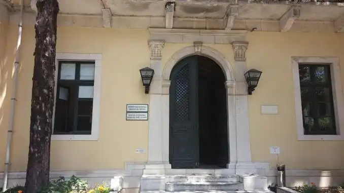 Εκπαιδευτικοί στους δρόμους για τις σχολικές επιτροπές – Παράσταση διαμαρτυρίας στα Ιωάννινα