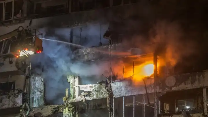 Ουκρανία: Μπαράζ ρωσικών επιθέσεων στο Κίεβο