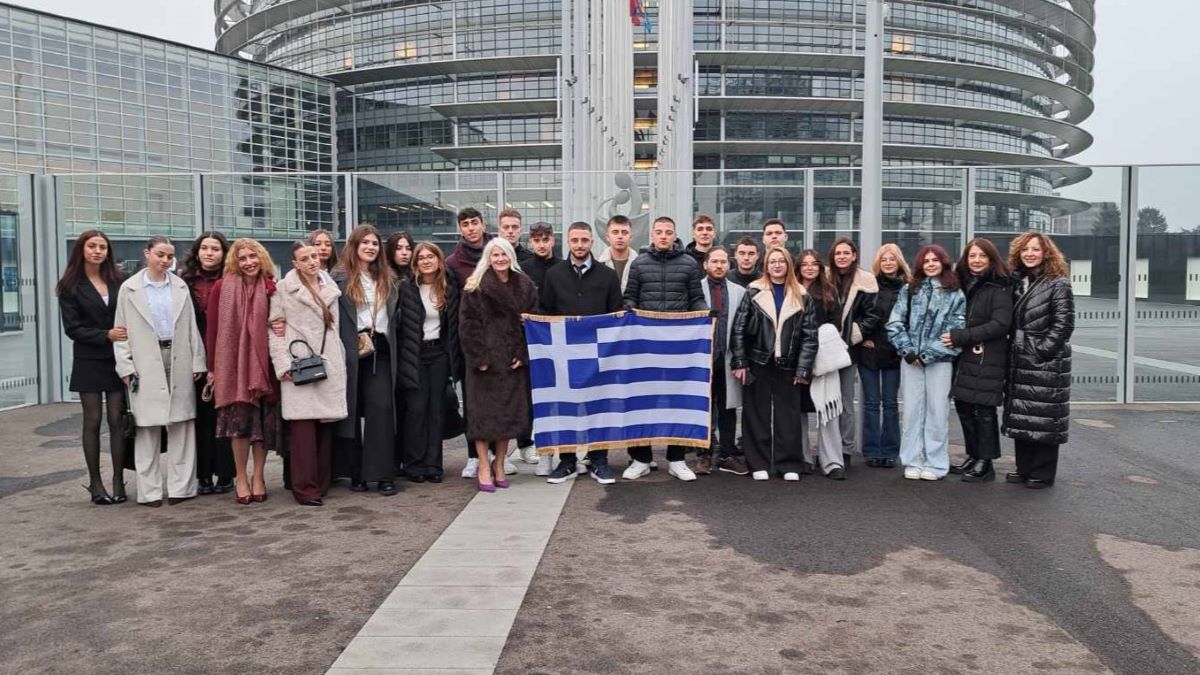 Συμμετοχή του ΓΕΛ Ελεούσας στο EUROSCOLA: Μια μοναδική εμπειρία στο Ευρωπαϊκό Κοινοβούλιο