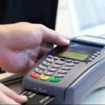 ΑΑΔΕ: Νέοι έλεγχοι για αδήλωτα POS που «κρύβουν» τζίρο στο εξωτερικό