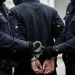 Κακαβιά: Χειροπέδες σε άνδρα με ένταλμα σύλληψης για ληστεία από τον ανακριτή Θήβας