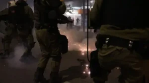 Επεισόδια στο κέντρο της Αθήνας για τον Αλ. Γρηγορόπουλο – Έγιναν 19 συλλήψεις