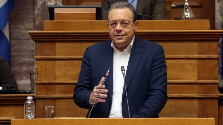 Φάμελλος: Σκληρή επίθεση στην κυβέρνηση και αίτημα εκλογών από τον ΣΥΡΙΖΑ