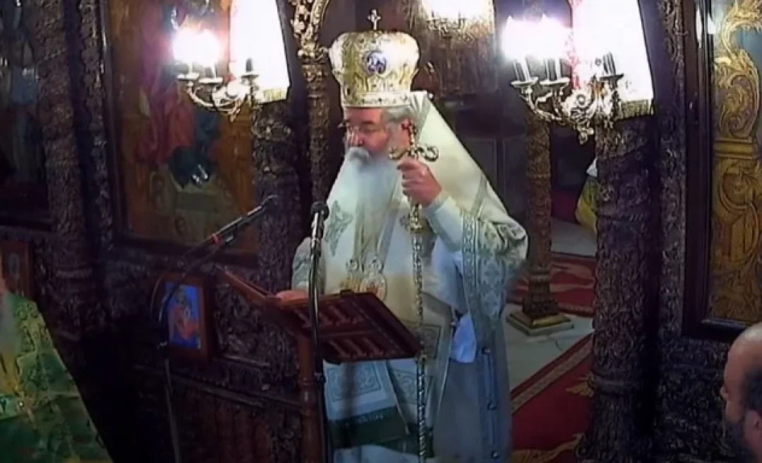 Κήρυγμα του Μητροπολίτη Κοζάνης: Όλοι κυκλοφορούν με ένα σκυλί πια, εκεί κατήντησε η Ελλάδα – Τι είπε για τα κορίτσια που «κυκλοφορούν ημίγυμνα»