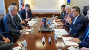 Μπαράζ επαφών του Στ. Παπασταύρου στην Ουάσιγκτον για την προώθηση της ενεργειακής συνεργασίας Ελλάδας-ΗΠΑ