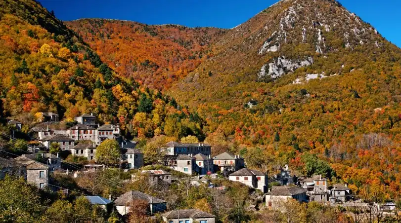 ΙΝΣΕΤΕ: Η Ήπειρος η μεγάλη «κερδισμένη» του ελληνικού τουρισμού, παρά τη μικρή “πίτα”