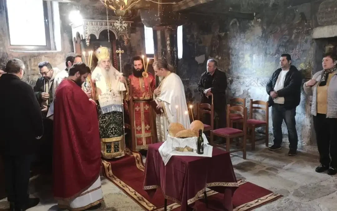 Στην ιστορική Μονή Αγίας Τριάδος Πέπελης ο Μητροπολίτης Αργυροκάστρου Ναθαναήλ, για την 35η επέτειο επαναλειτουργίας της