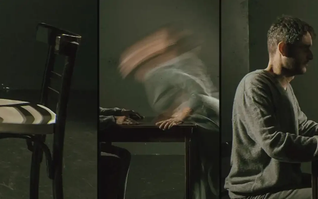 «Διάβολος Μέσα»: Παράταση παραστάσεων στη Σκηνή 125