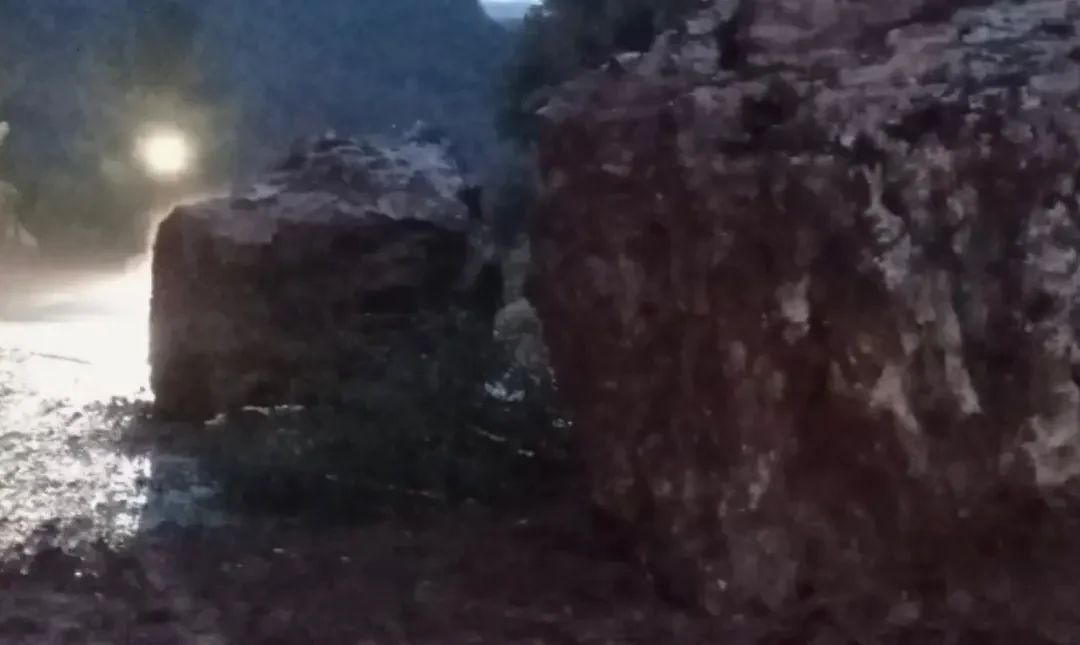 Σοβαρά προβλήματα στο οδικό δίκτυο του Δήμου Φιλιατών από τις συνεχείς βροχοπτώσεις