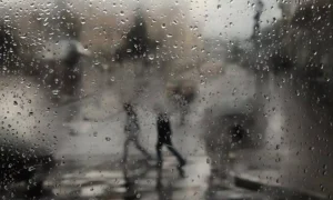 Επικαιροποιημένο έκτακτο δελτίο επιδείνωσης καιρού – Τοπικές ισχυρές βροχές και καταιγίδες