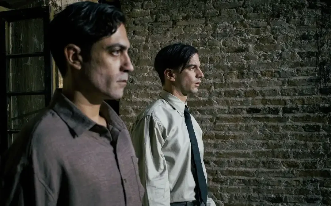 Ο «Ξένος» του Καμύ στο Καμπέρειο: Μια πορεία προς την απόλυτη ελευθερία