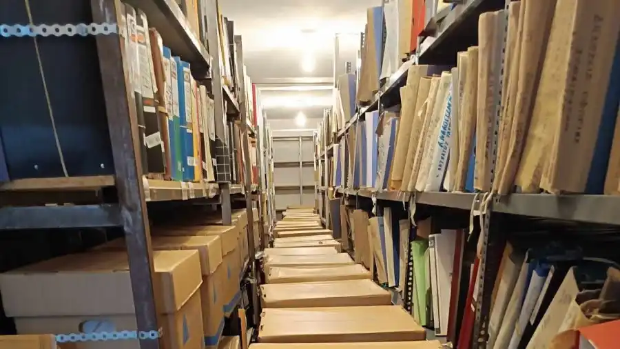 ΥΠΕΝ: Παρατάσεις σε πολεοδομικές προθεσμίες και έργα αποθήκευσης ενέργειας με νέα τροπολογία