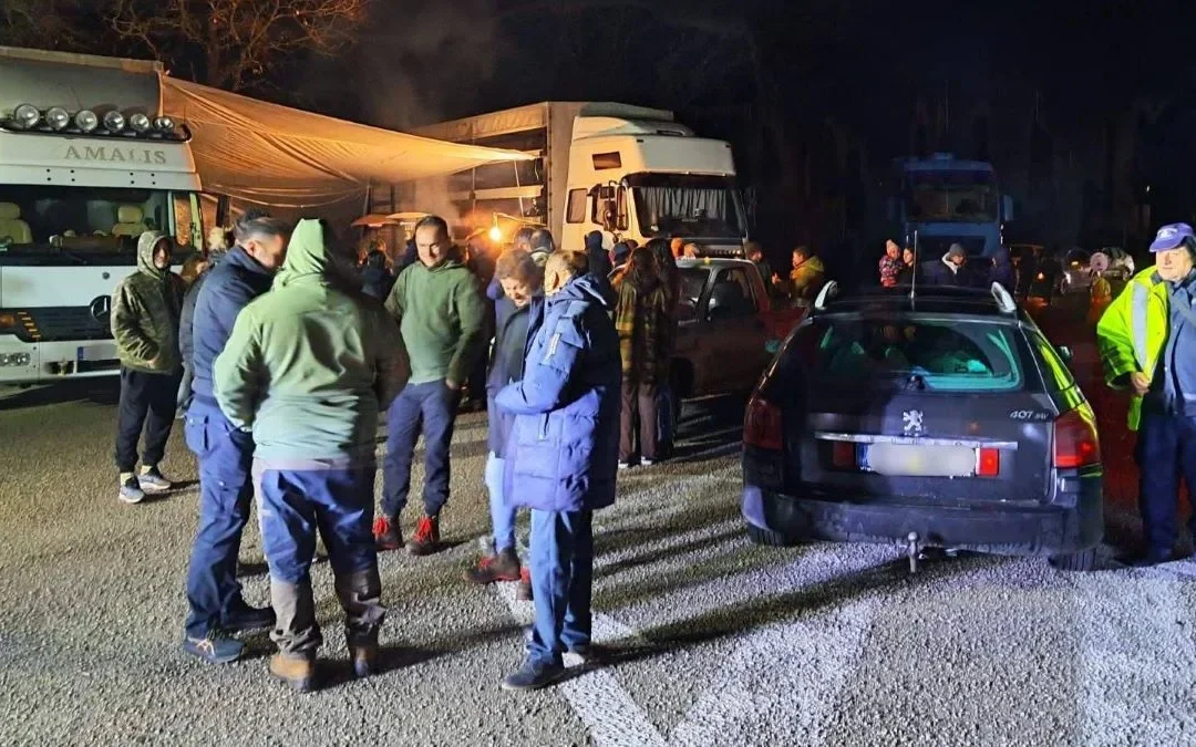 Στον Παρακαλάμο η κινητοποίηση με τη στήριξη σωματείων και φοιτητικών συλλόγων