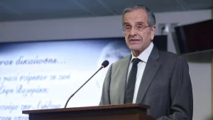 Σαμαράς για Βαλυράκη με σαφείς αιχμές στο «επιτελικό κράτος» Μητσοτάκη