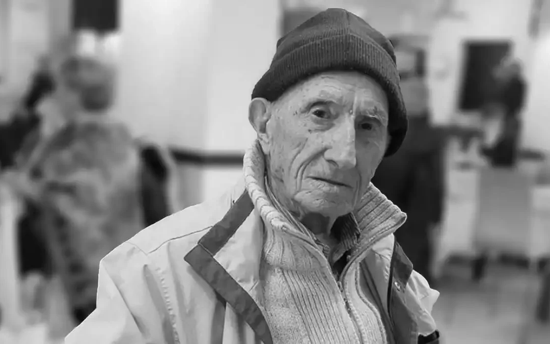 Πρέβεζα: Συγκίνηση στο τελευταίο αντίο στον «μπάρμπα Ντίνο» του ΚΚΕ