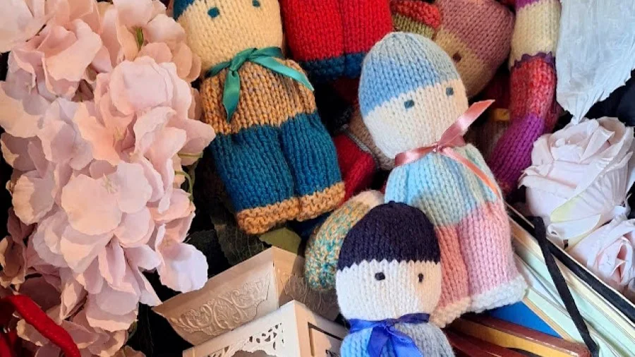 Τρόφιμα σε φτωχούς και παιχνίδια σε παιδιά σε όλη την Αλβανία από την Ορθόδοξη Εκκλησία