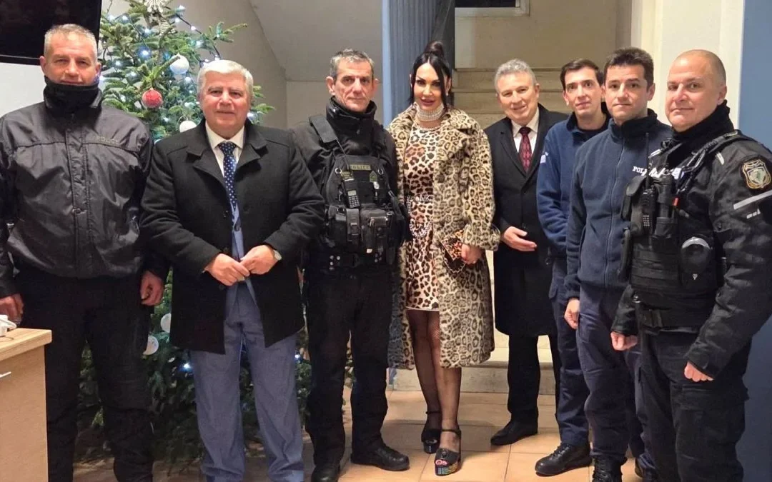 Πρέβεζα: Επισκέψεις του Δημάρχου σε ΕΚΑΒ, Αστυνομία και Πυροσβεστική