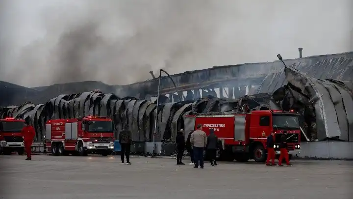 Παρέμβαση του Ρουβίκωνα στο σπίτι του ιδιοκτήτη της Βιολάντα