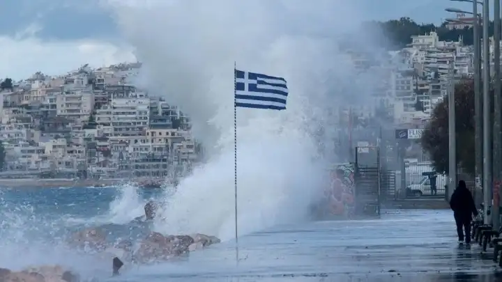 Πού χτυπάει η κακοκαιρία – Επικαιροποιήθηκε το έκτακτο της ΕΜΥ