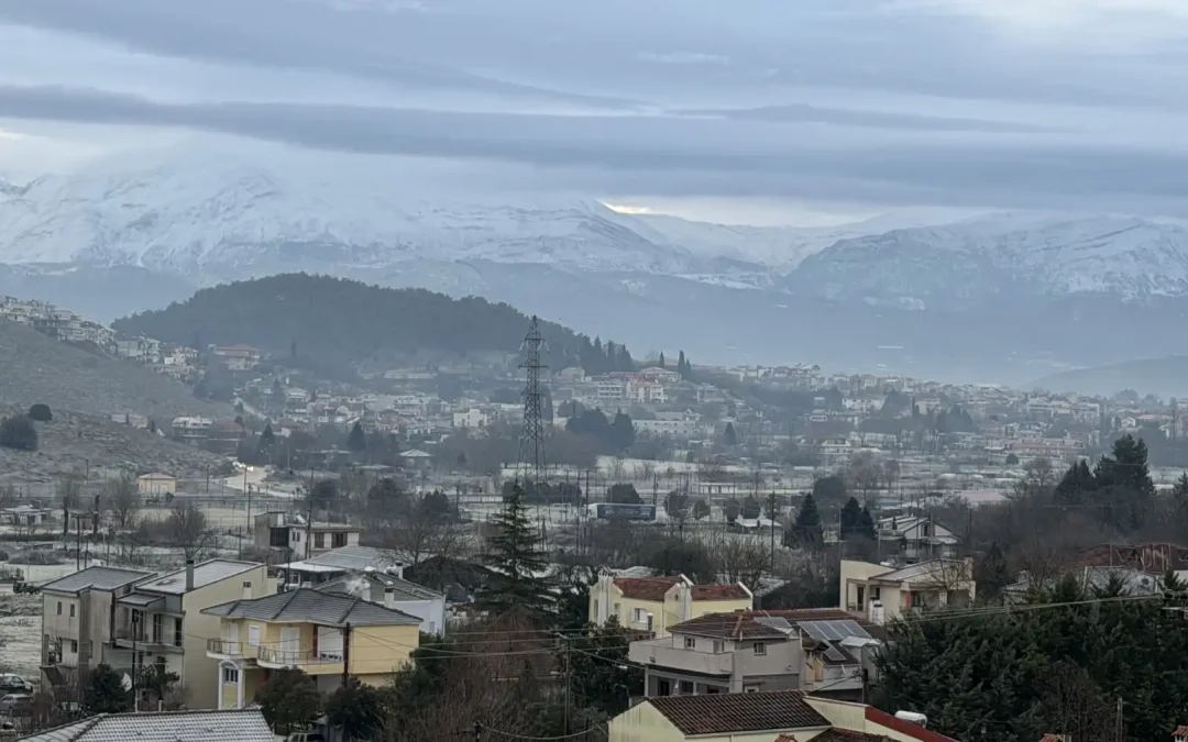 Σάββατο: Ισχυρές βροχές, καταιγίδες και χιόνια στα ορεινά (βίντεο)
