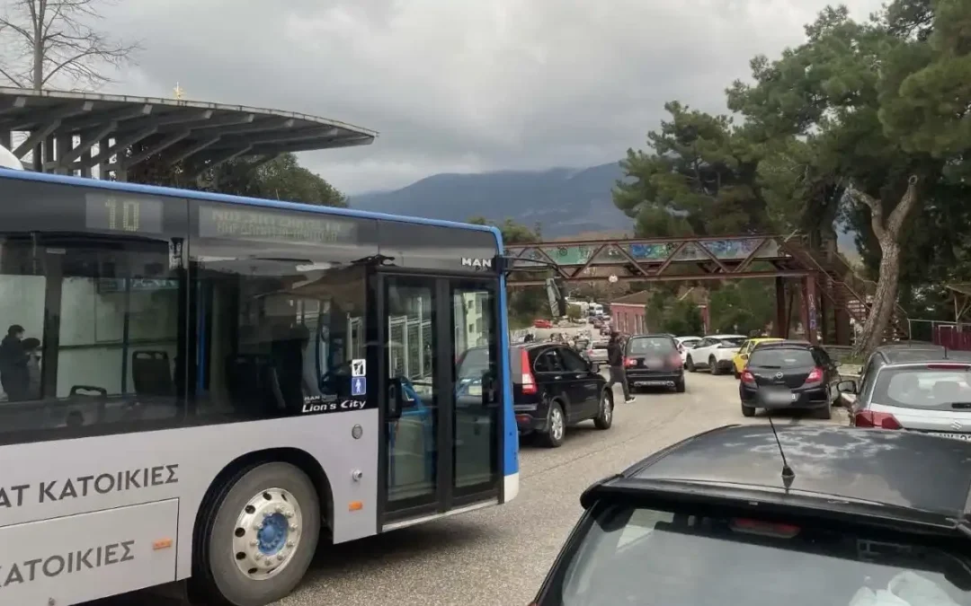 Ιωάννινα: Νέο δημοτικό πάρκινγκ στην οδό Παπανδρέου – Στο τραπέζι σχέδιο πέντε σημείων για το κυκλοφοριακό