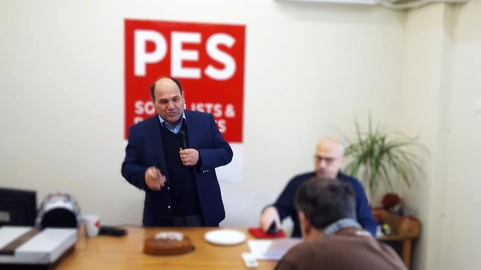 ΠΑΣΟΚ: Παραιτήθηκε ο Γιώργος Μπουλμπασάκος