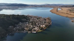 Σπάνιες εικόνες από τα Ιωάννινα του 1971 και τη διαδρομή προς Μέτσοβο