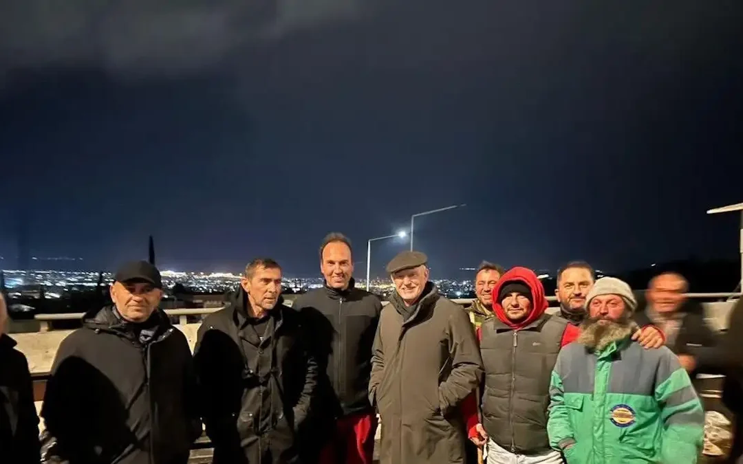 Ο Γιώργος Παπανδρέου στο μπλόκο της Πάτρας: «Οι αγρότες δεν θέλουν άλλες υποσχέσεις αλλά δικαιοσύνη»