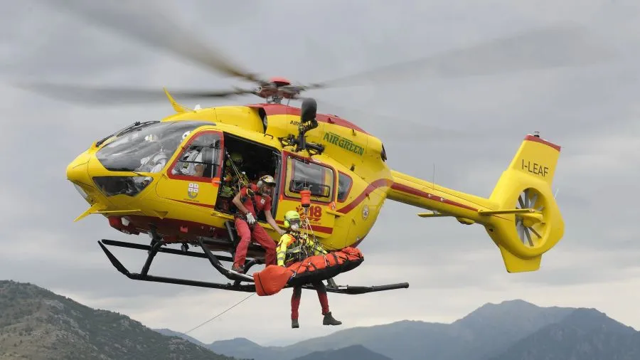 Βουνά, χιονοστιβάδες και εναέρια διάσωση (βίντεο)