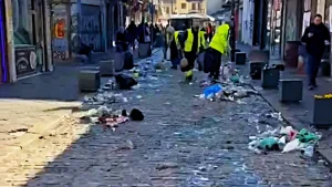 Τρεις φορές περισσότερα σκουπίδια από πέρυσι μετά τις Τζαμάλες – Μεγάλη επιχείρηση καθαρισμού από το Δήμο Ιωαννιτών (βίντεο)