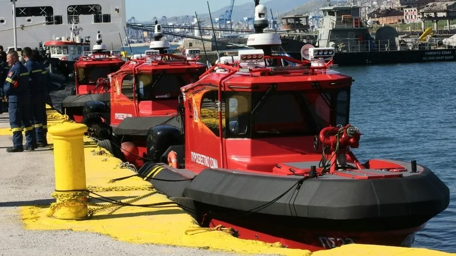 Νέα πυροσβεστικά ταχύπλοα σε  Ηγουμενίτσα, Πειραιά, Ηράκλειο, Πάτρα, Θεσσαλονίκη