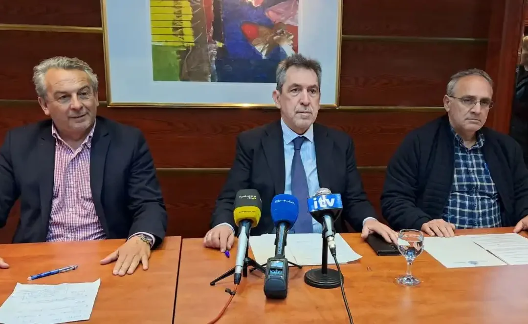 Αντιπολιτευτικό “μέτωπο” για την καθαριότητα: Δεν θα παραστούν στη Δημοτική Επιτροπή οι παρατάξεις Παπαγεωργίου, Γκόντα, Κολόκα