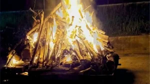 Δήμος Ζηρού: Λαμπαδοφορία και τζαμάλα στη Φιλιππιάδα για την 25η Μαρτίου