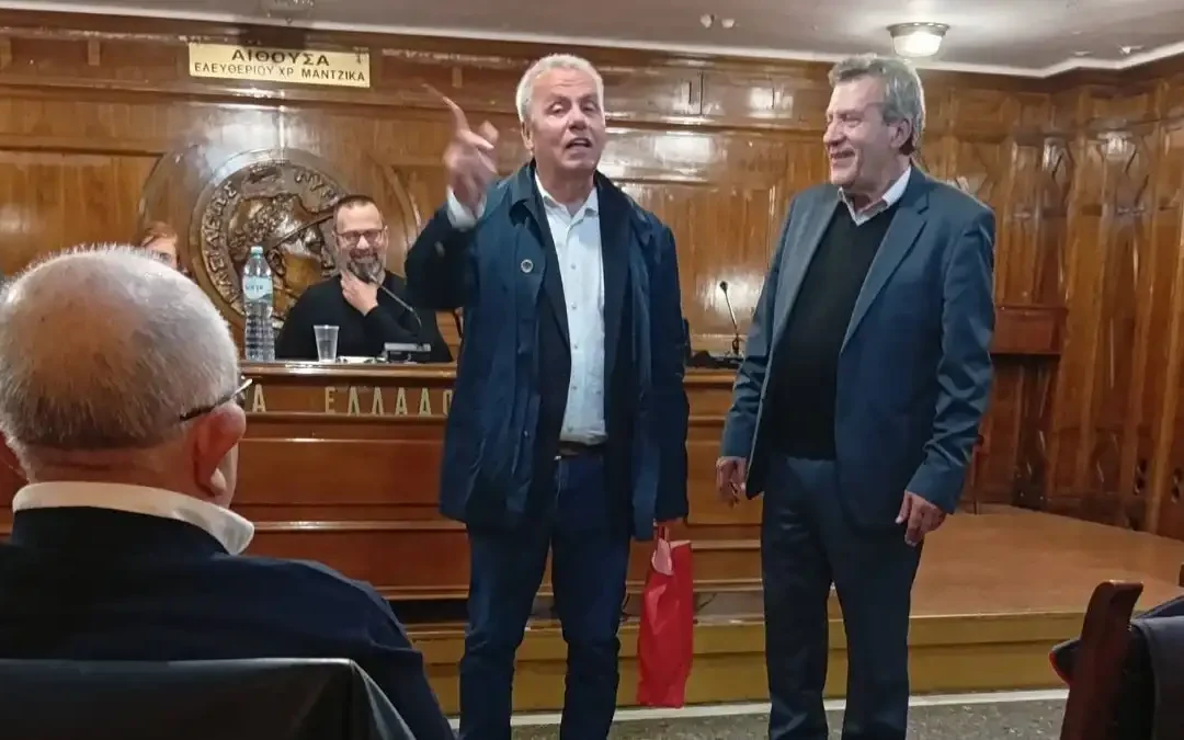 Τιμήθηκε ο γνωστός Θεσπρωτός πεζογράφος Σωτήρης Δημητρίου