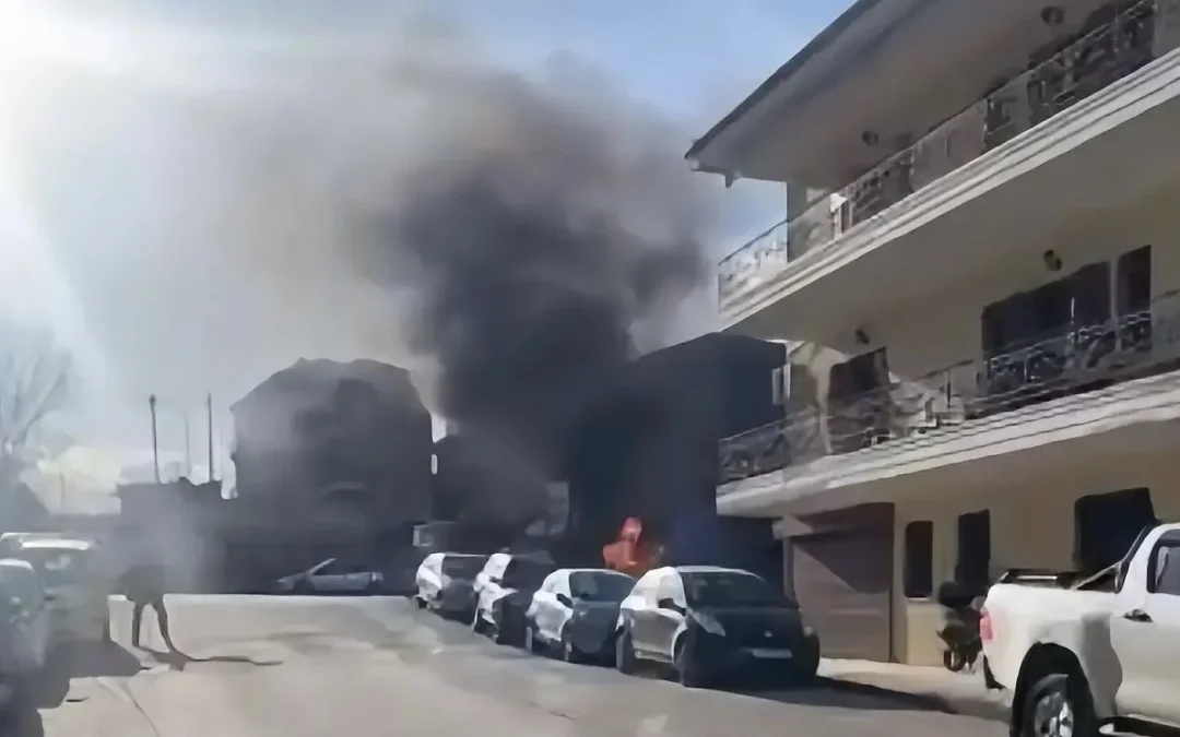 Ιωάννινα: Φωτιά σε δύο πλαστικούς κάδους στην Παπαναστασίου – Άμεση επέμβαση της Πυροσβεστικής