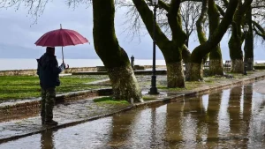 Φθινοπωρινή παρένθεση στον καιρό με καταιγίδες και πτώση της θερμοκρασίας – Πότε επιστρέφει η ζέστη (βίντεο)