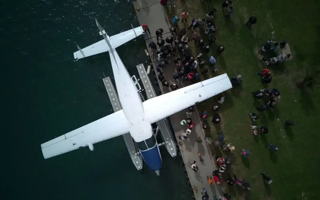 Υδροπλάνο προσθαλασσώθηκε για πρώτη φορά στην Ιτέα – Η Φωκίδα μπαίνει στον χάρτη των θαλάσσιων αερομεταφορών