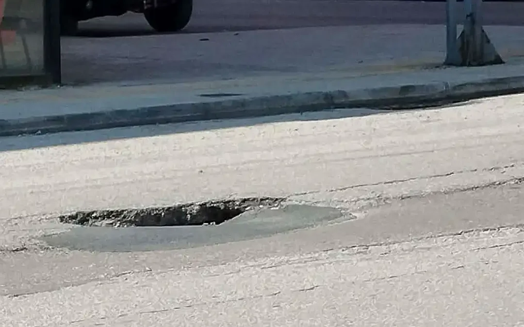 Λακκούβες προκαλούν ζημιές σε οχήματα στα Ιωάννινα