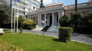 Διπλό τεστ για την κυβέρνηση: Κράτος δικαίου και άρσεις ασυλίας στη Βουλή