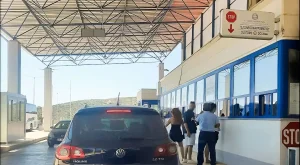 Εμπορικός Σύλλογος Ηγουμενίτσας: «Πρόχειρη η απόφαση» για μετακινήσεις από τη ΔΟΥ στο Τελωνείο Μαυροματίου