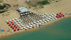 Αισιόδοξα τα μηνύματα για την τρέχουσα τουριστική περίοδο – Τι αλλάζει στις ταξιδιωτικές συνήθειες