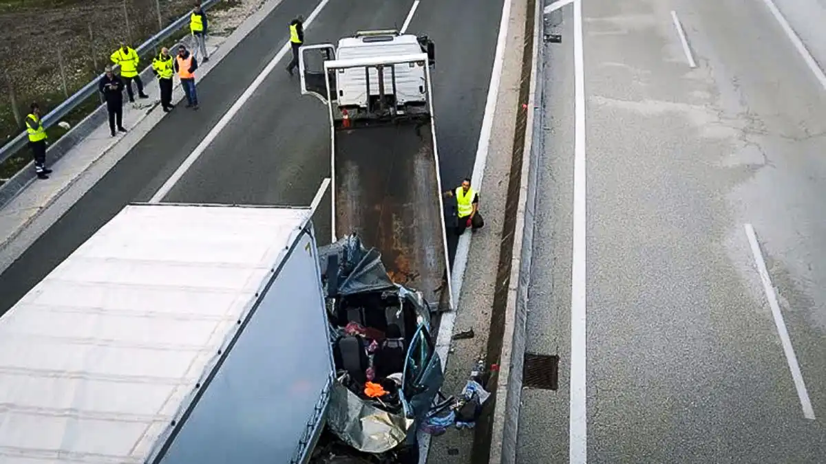 Τροχαίο δυστύχημα στην Εγνατία: Σκηνές αρχαίας τραγωδίας στο νοσοκομείο Ιωαννίνων που μεταφέρθηκαν οι δύο νεκροί