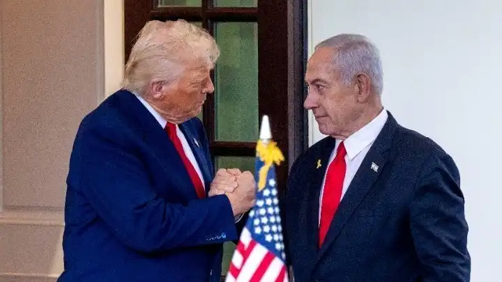 Τραμπ: Η λήξη του πολέμου με το Ιράν θα αποφασιστεί «αμοιβαία» με τον Νετανιάχου