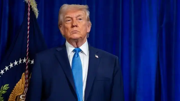 Διαταγή Τραμπ για αναβολή επιθέσεων κατά υποδομών του Ιράν, έπειτα από «θετικές και εποικοδομητικές» συνομιλίες με την Τεχεράνη