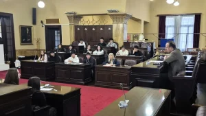 Ιωάννινα: Το 1ο Γυμνάσιο Ανατολής στο Δημοτικό Συμβούλιο – Διάλογος με τον δήμαρχο