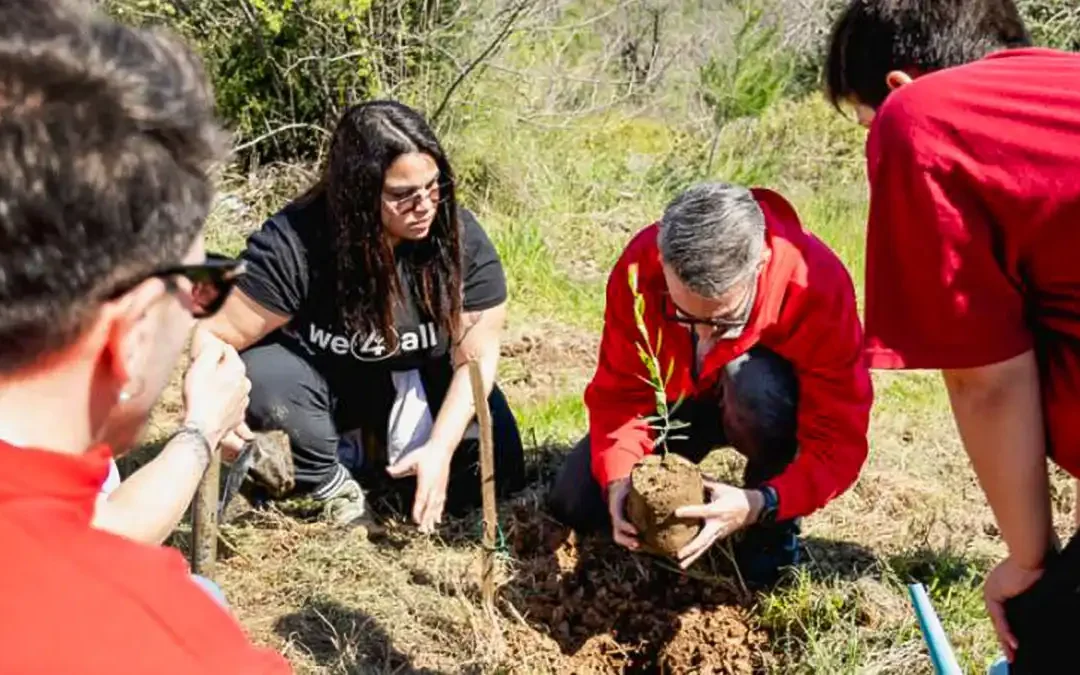 2.000 νέα δέντρα από το φυσικό μεταλλικό νερό ΒΙΚΟΣ σε Χίο και Βόρεια Εύβοια (βίντεο)