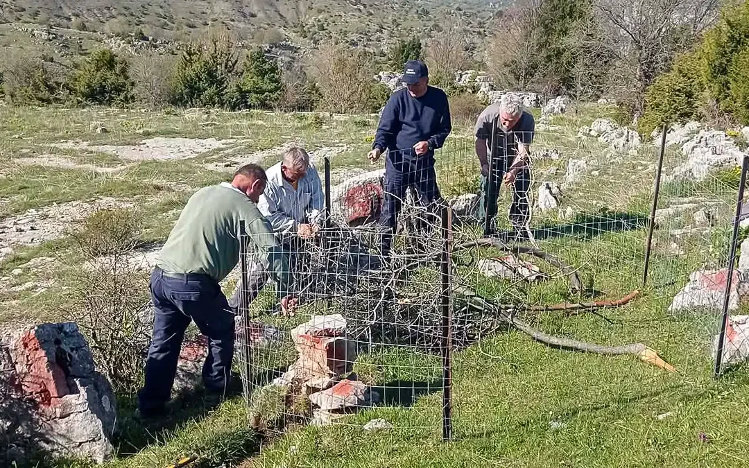 Περιφράχτηκε το επικίνδυνο άνοιγμα στο Βραδέτο